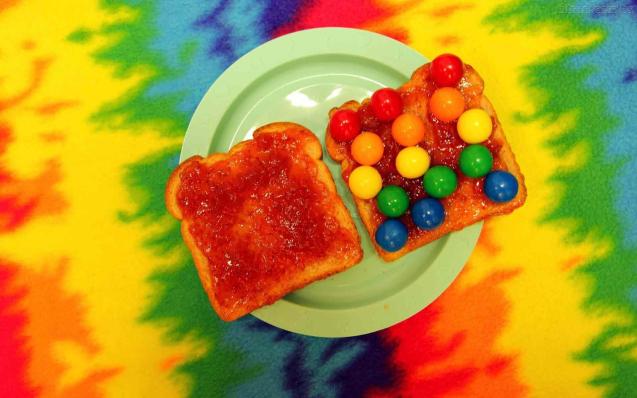 Bread with Jelly and Bullets Wallpaper