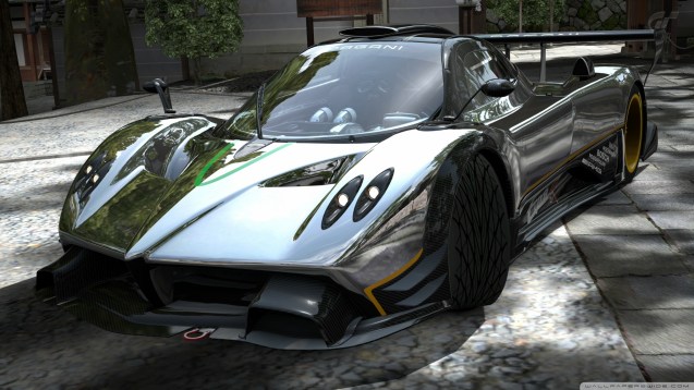 Gran Turismo Pagani Zonda R Chrome Wallpaper