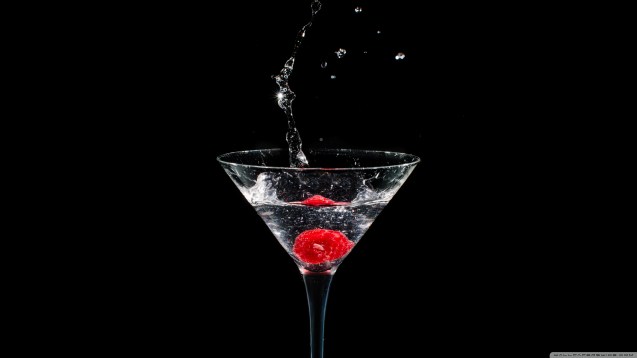 Raspberries Cocktail Wallpaper